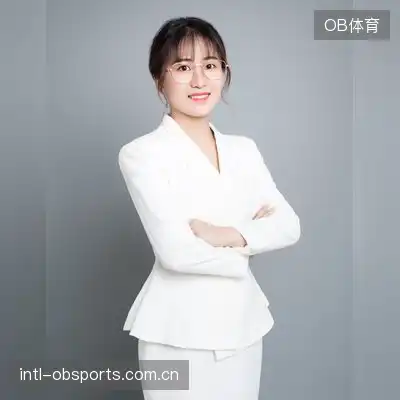 叶璨新